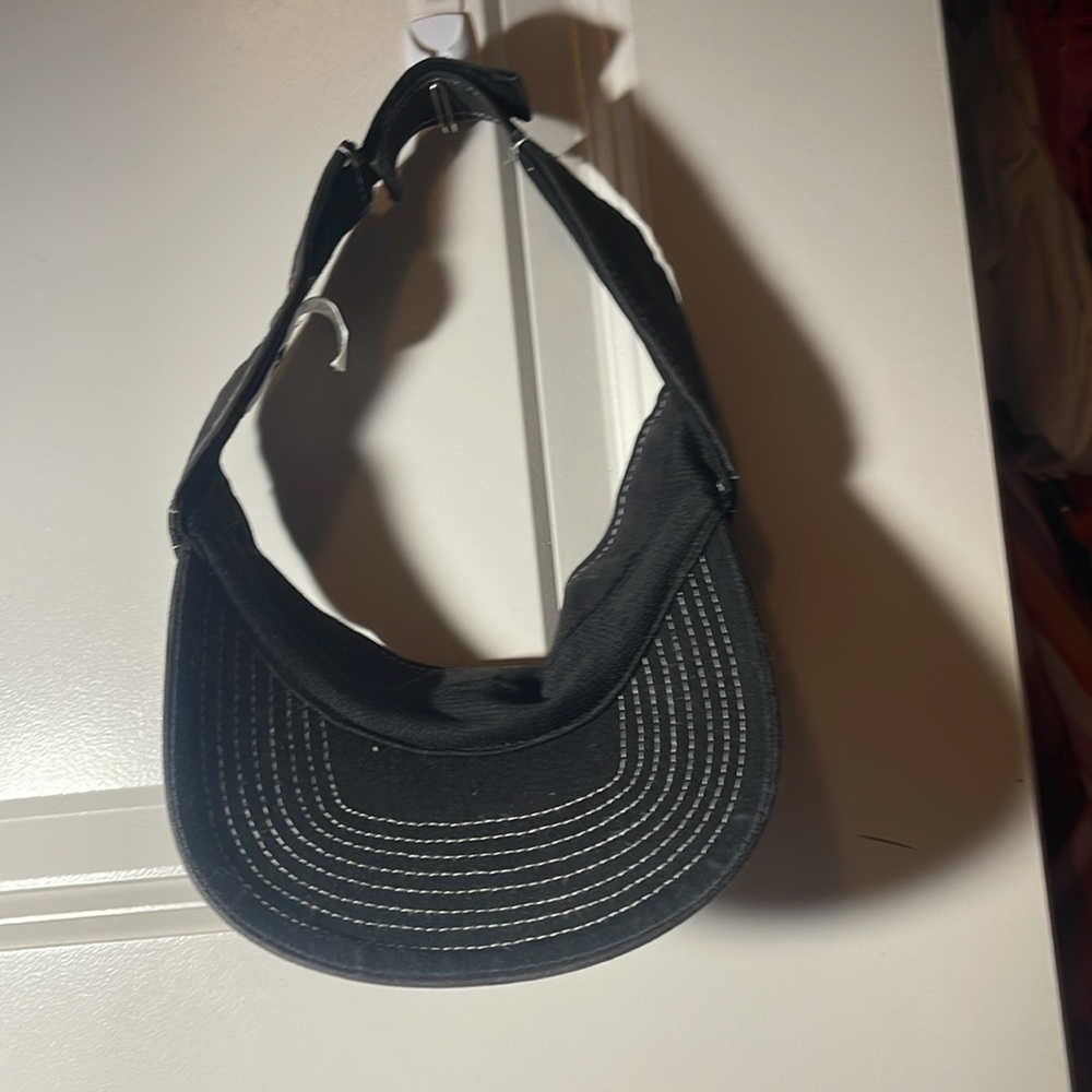 ADIDAS Golfing hat - Picture 3 of 3